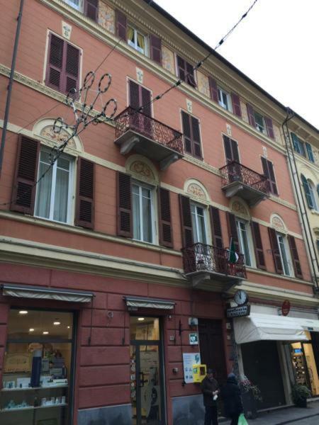 Antica Dimora Apartment Albenga Exterior photo